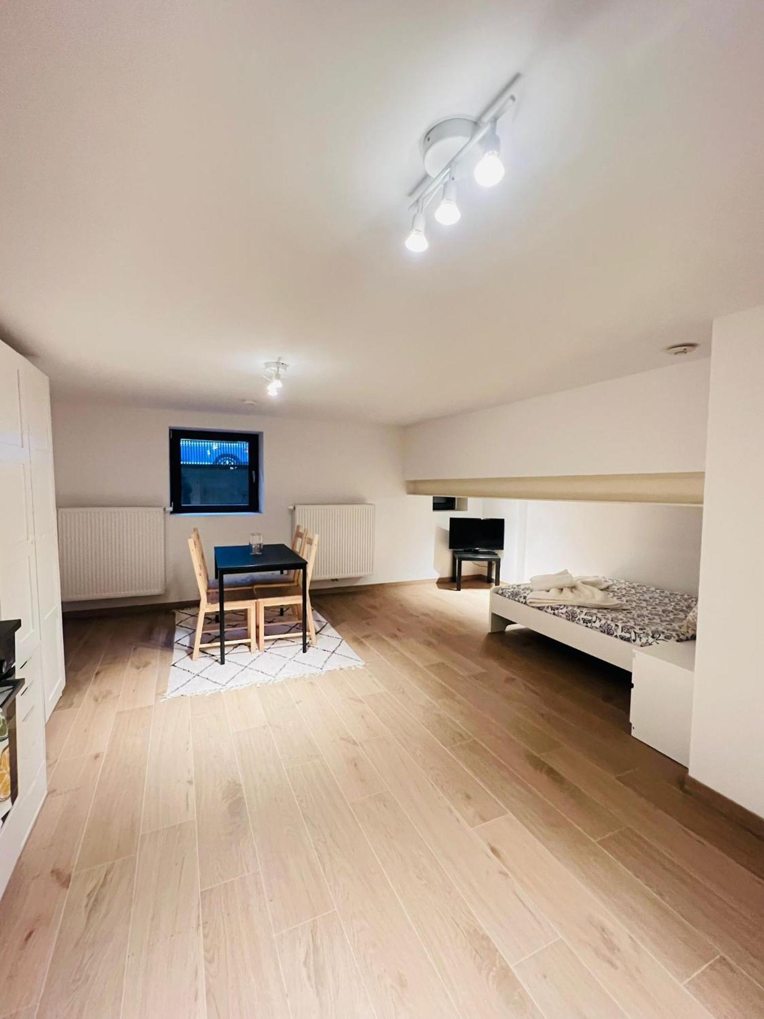 Oneluxstay Near Fashion District Antwerp Luaran gambar