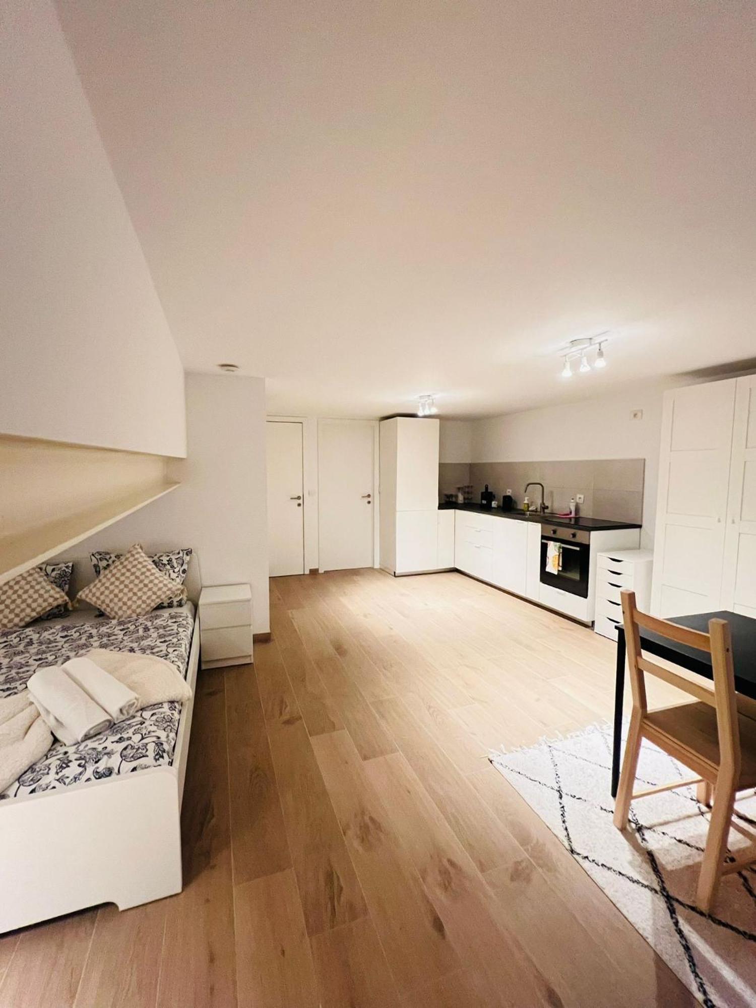Oneluxstay Near Fashion District Antwerp Luaran gambar
