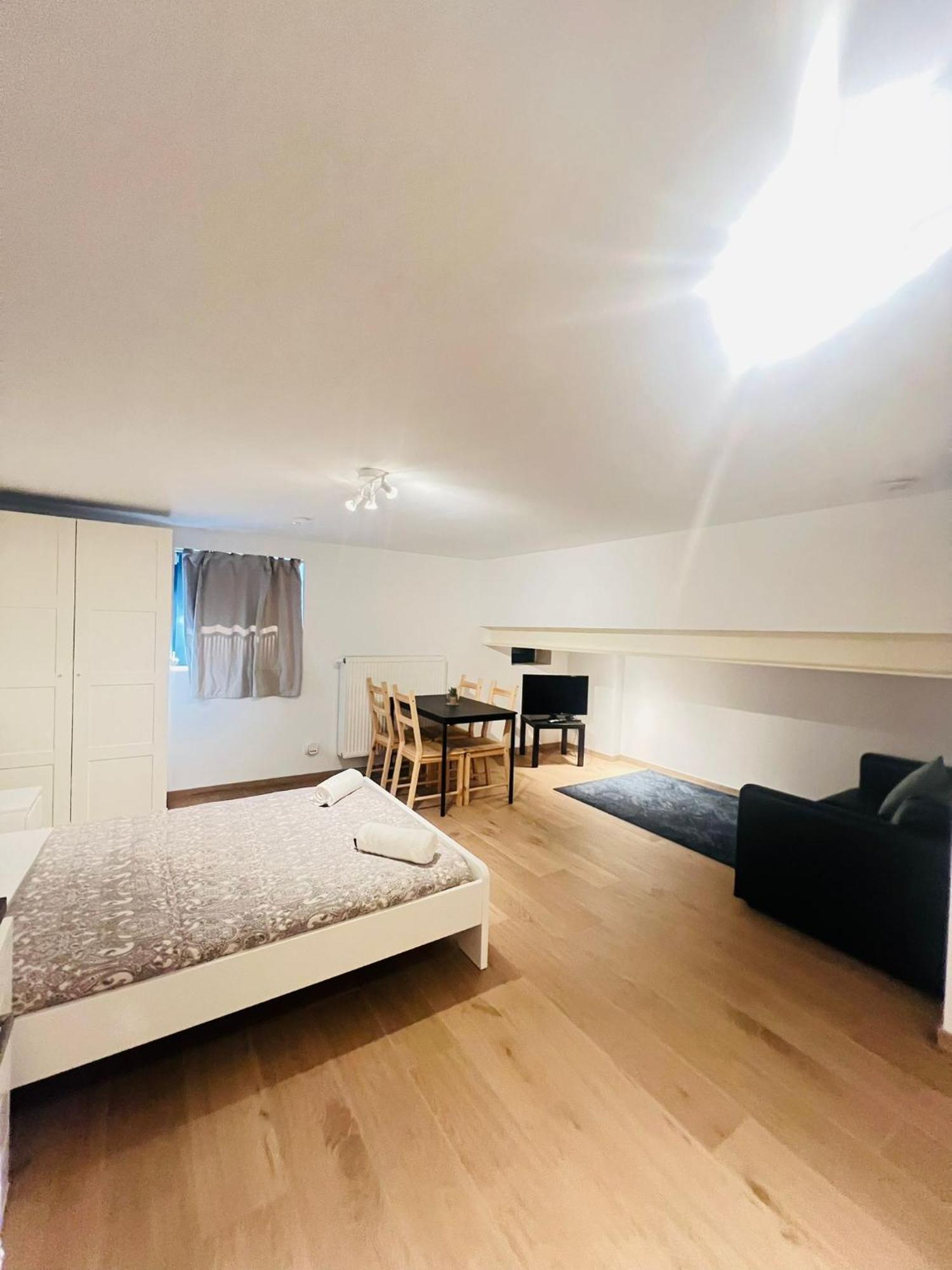 Oneluxstay Near Fashion District Antwerp Luaran gambar